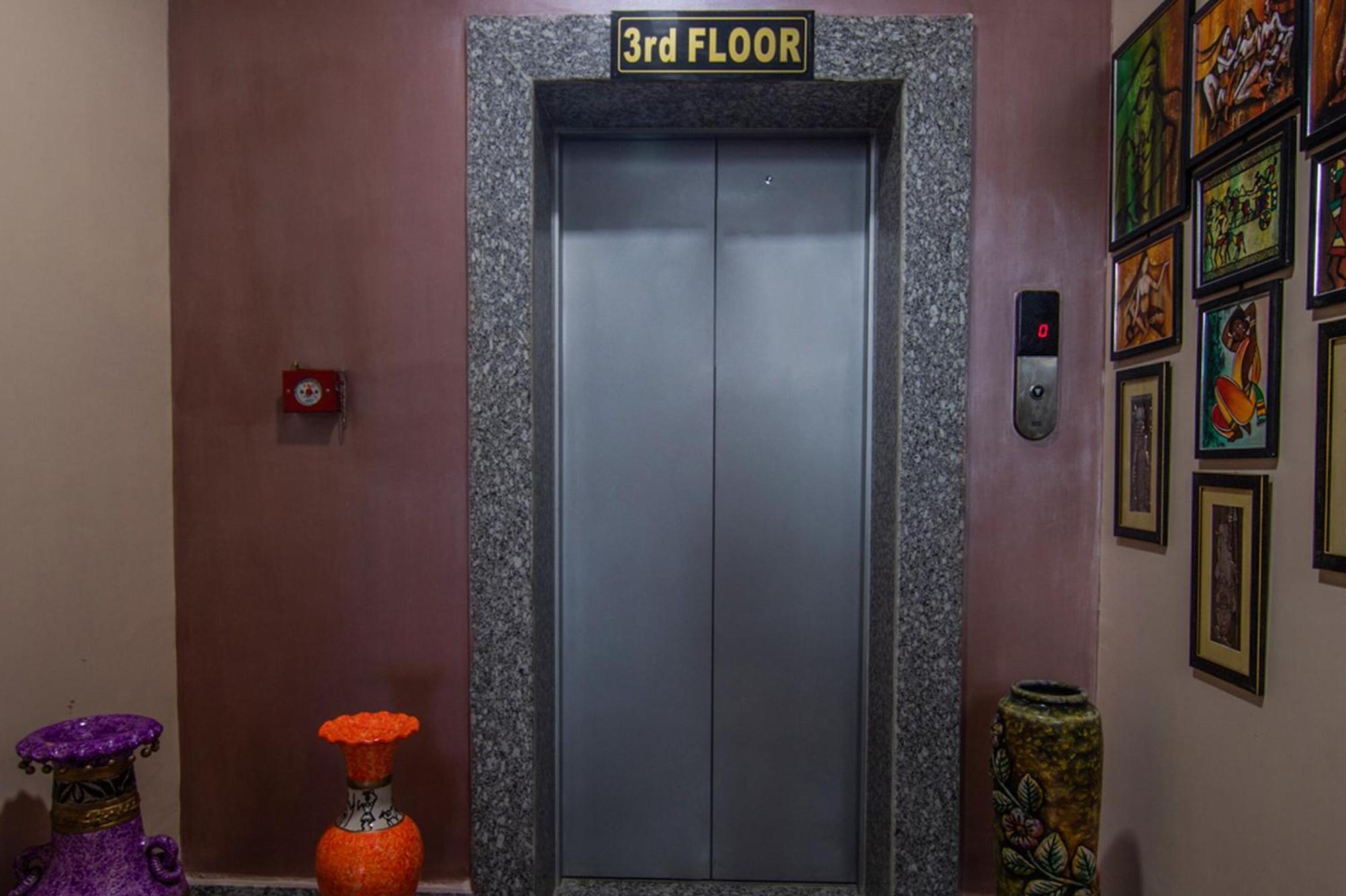 Hotel O Spectrum Residency Guwahati Exterior foto